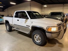 2002 Dodge Ram 2500 SLT LARAMIE 4X4 6spd (SHORT) 5.9L CUMMINS H.O