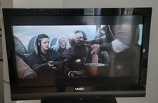 VIZIO 32-Inch 720p LCD HDTV E320VA with Remote - PC input / Audio Out