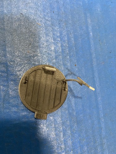 2014-2016 Hyundai Equus Rear Bumper Tow Hook Eye Cap Cover - Picture 3 of 4