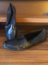 NWOB COLE HAAN BLACK LEATHER LOAFERS, SIZE 10