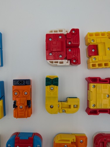 25 ALPHA BOTS Alphabots Vintage Transformer Letters Robots Lakeshore - SIN C - Imagen 13 de 18