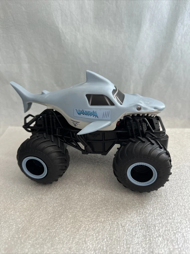 Monster Jam Official Megalodon Remote Control Truck, 1:24 Scale - No Remote - Image 3 of 4