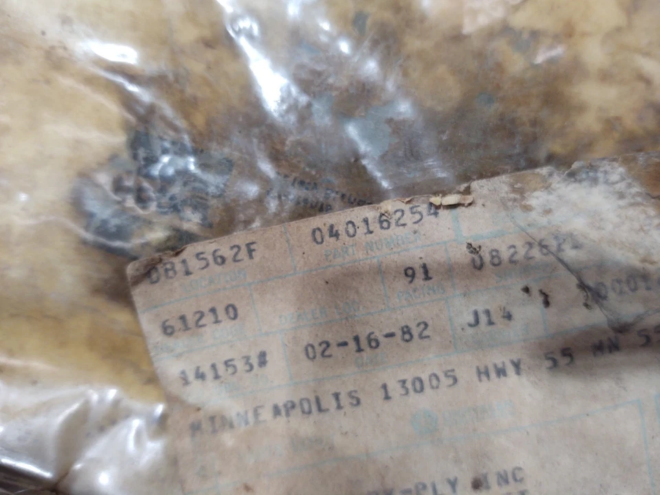 Nuevo de Lote Original Mopar 1978 1979 78 79 Dodge Magnum Cabeza Luz Bisel Moldura Bisel Foto 4 de 4