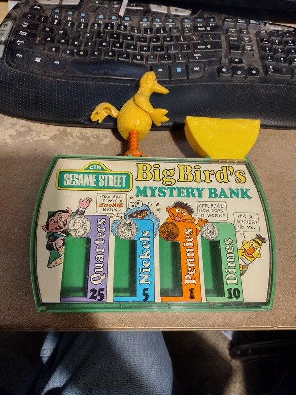 Big Bird's Mystery Bank Sesame Street 1976 KTC Complete working condition