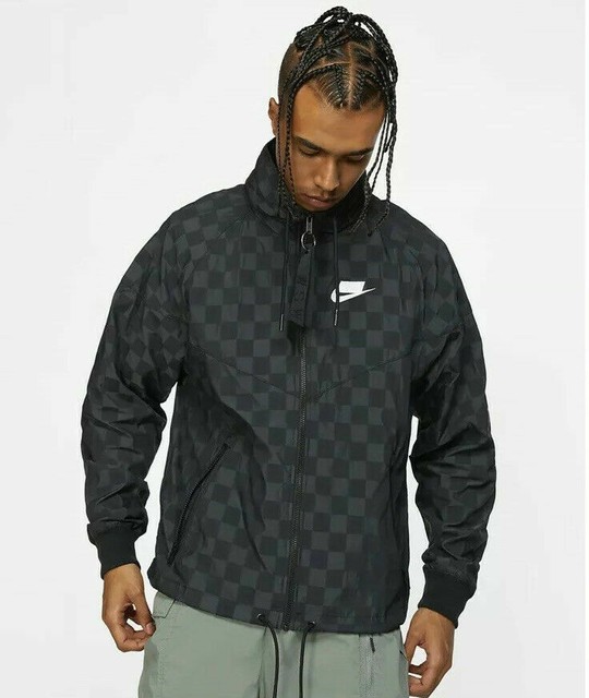 nike windrunner stadium