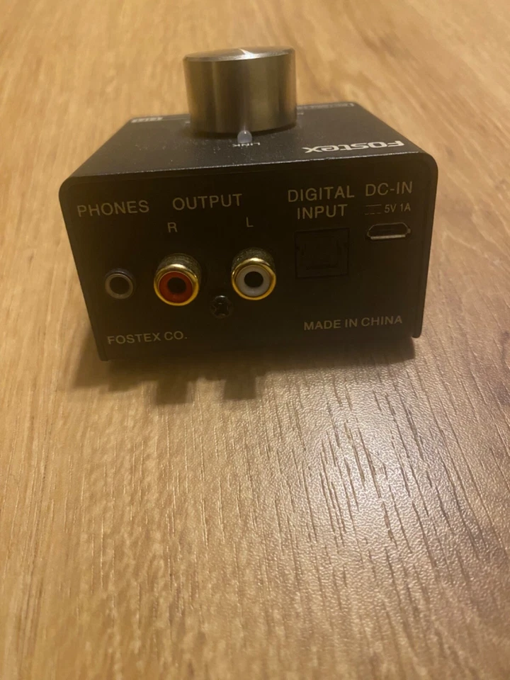 Fostex PC100d-HR (DAC Digital to Analog Volume Controller / Optical to RCA) - Image 4 of 4