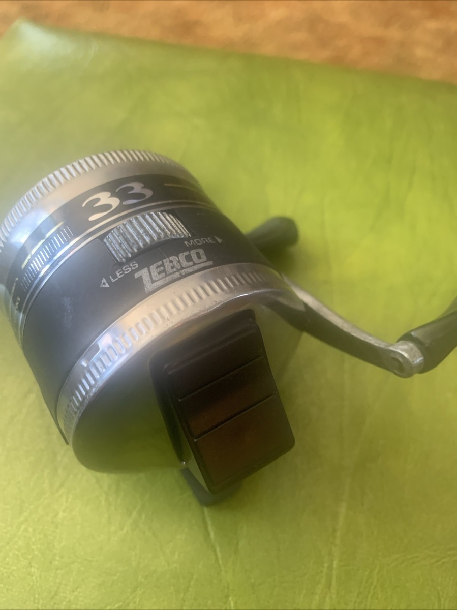 Zebco 33 Spincast Casting Push Button Fishing Reel Works Great