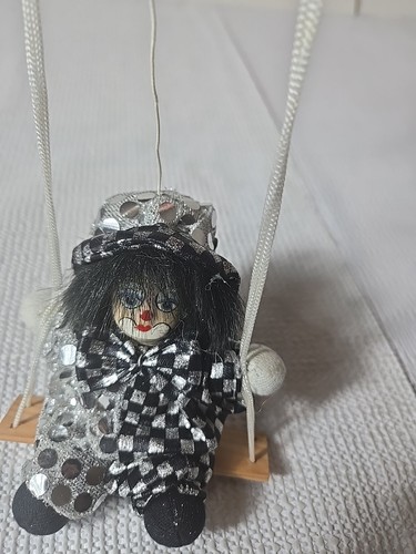 Bambola pagliaccio da circo vintage testa di porcellana corda marionetta pupazzo su altalena - Foto 2 di 15