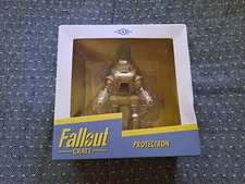 Loot Crate: Fallout Crate- Protectron Figure