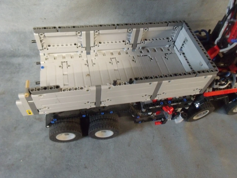 LEGO  TECHNIC 42043 CAMION MERCEDES- BENZ  collection lego  - Photo 3/4