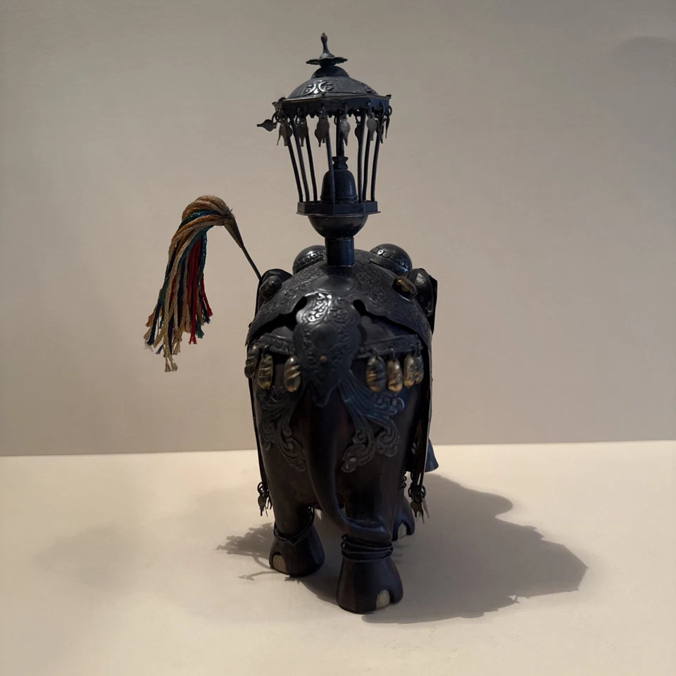 elefante In Legno e Metallo da collezione - Immagine 4 di 4