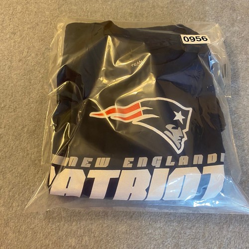New England Patriots Shirt Adult Medium Blue Long Sleeve Spellout Graphic Logo - Picture 9 of 9