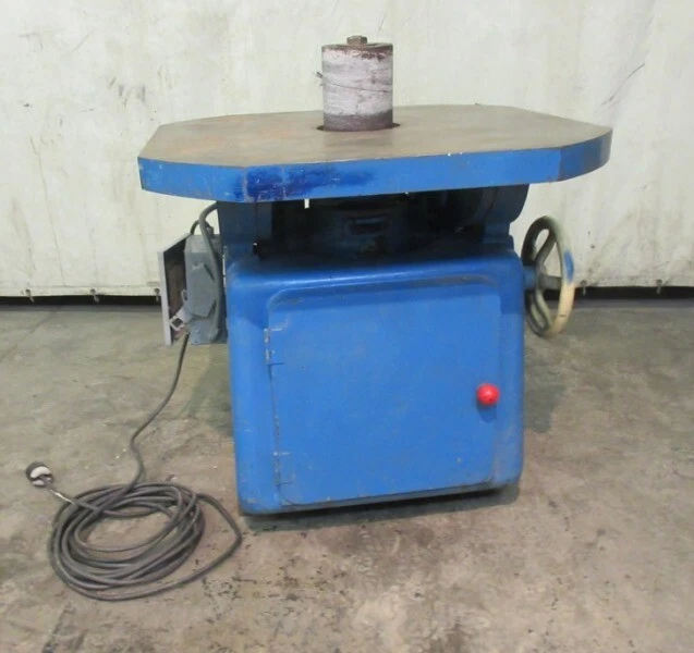 OLIVER MACHINERY CO. MÁQUINA DE HUSILLO OSCILANTE 381-D, 1HP, 1740RPM, 440V Foto 3 de 4