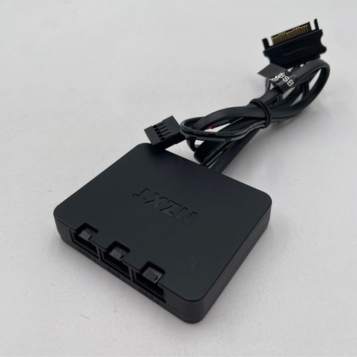 NZXT RGB Controller AC-CR000-B1 - Afbeelding 2 van 4