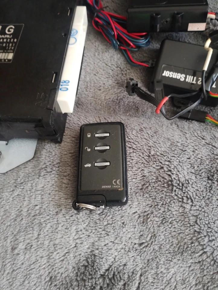 KIT ECU SUBARU IMPREZA HATCHBACK STI 330S Y PANEL DE TABLERO ESTILO DEFI 2009-2011 Foto 2 de 4