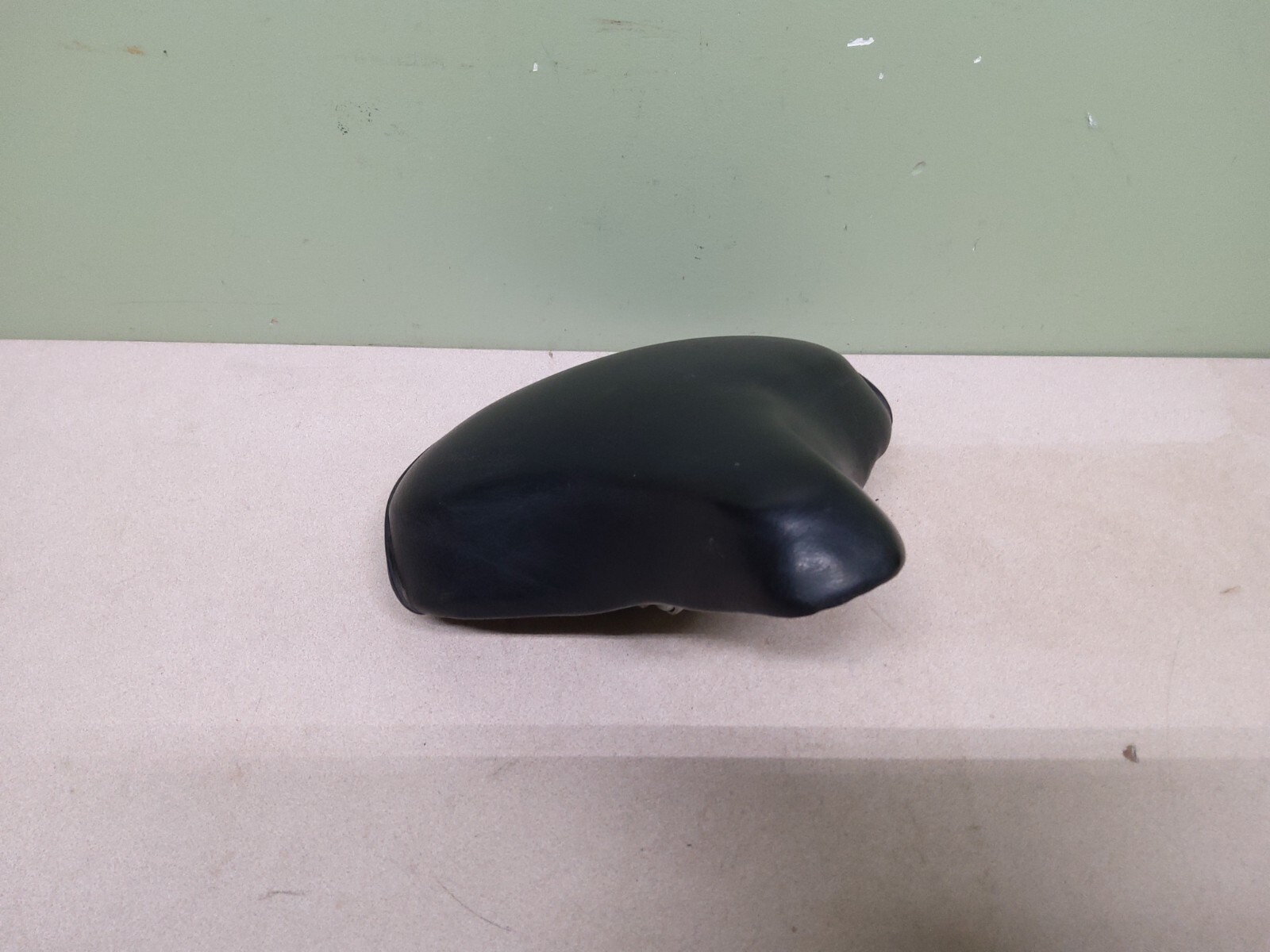 vintage bicycle crusier seat saddle project bike low rider