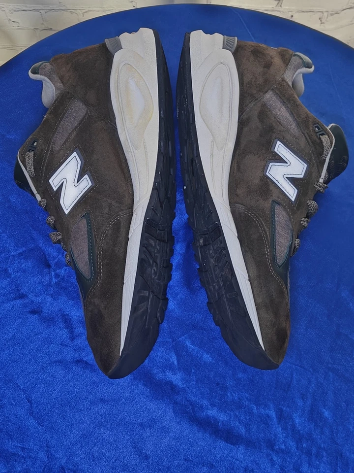 New Balance 990v2 MiUS 'Age Of Exploration Green' (M990DSU2) - Size 13 Mens - Image 3 of 4