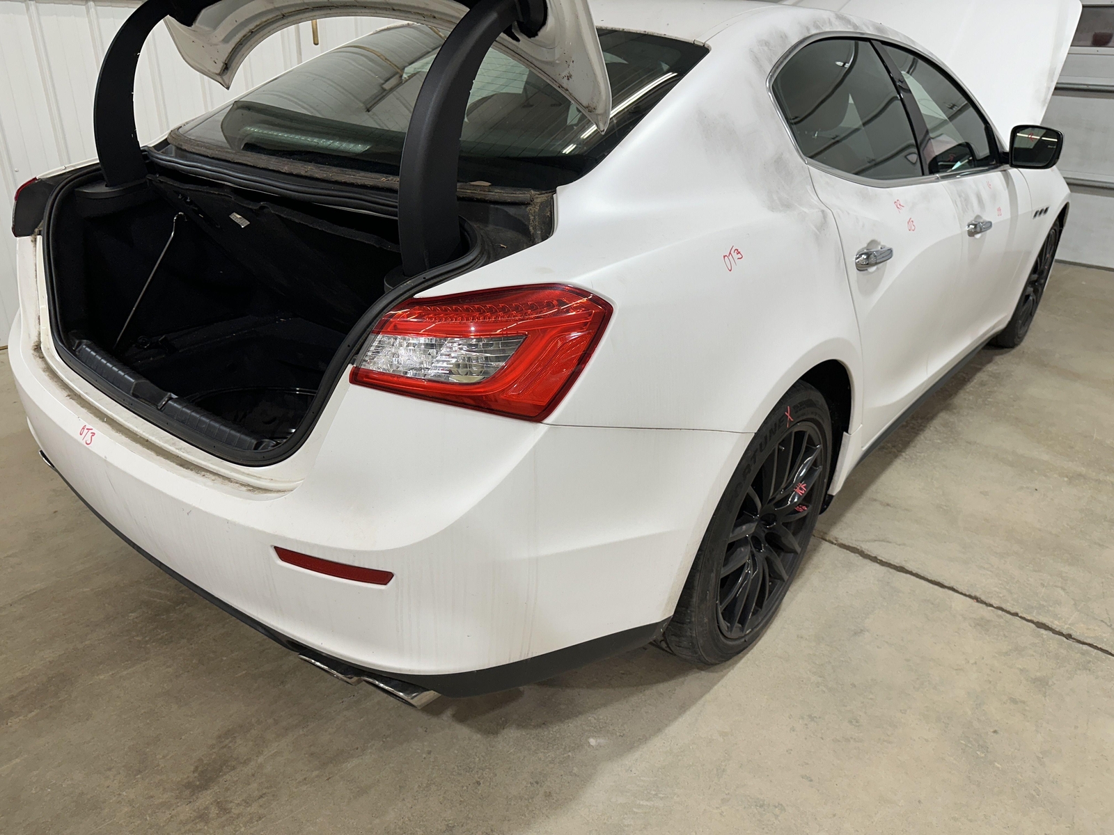 15 MASERATI GHIBLI REAR LOWER BUMPER COVER BIANCO WHITE 268