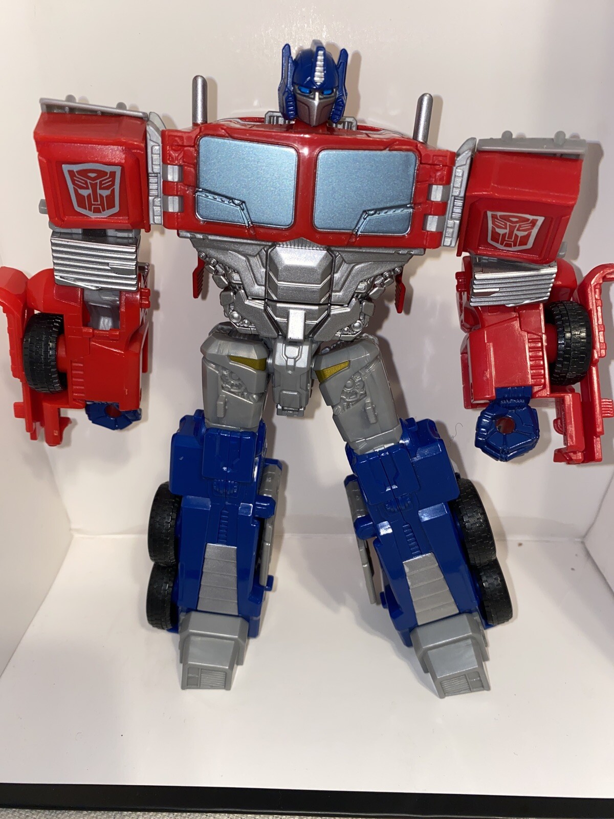 hasbro transformers combiner wars
