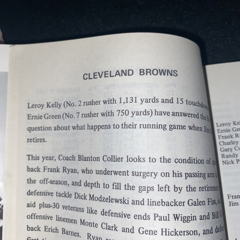 SCARCE NFL FOOTBALL CONLEYS ‘67 GUIDESTARR COVERDAWSON BACKSAYERS BK