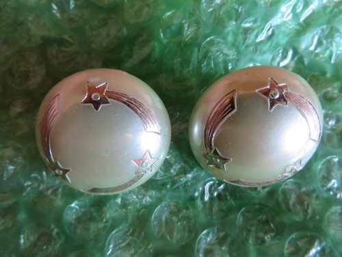 Vintage Shooting Star Clip On Earrings - Pearlized Domes with Gold Comets - Picture 2 of 4