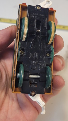 Thomas Train Engine 1992 LOT (Thomas, Emily, Annie & Clarabel Passenger Cars) - Picture 9 of 20