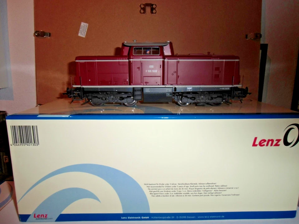 Lenz Art. Nr. 40130 Diesellokomotive V 100 Betr.Nr. V 100 1032: Spur 0 in OVP - Bild 2 von 4