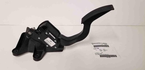 10 HYUNDAI SONATA Accelerator Gas Pedal OEM 32700-0A300 - Picture 4 of 6