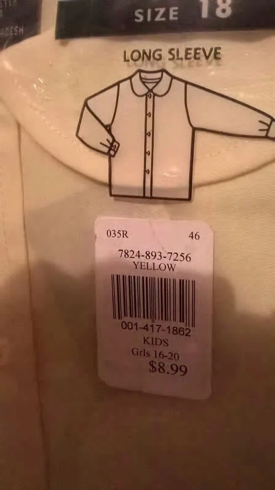 NUEVO CON ETIQUETAS, TALLA 18, CAMISA NIÑA, ROPA ESCOLAR OFICIAL, AMARILLA Foto 3 de 4
