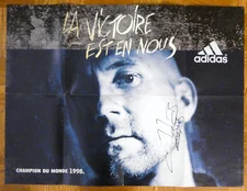 POSTER PUBLICITAIRE ADIDAS COUPE DU MONDE 98 BARTHEZ DEDICACE AUTOGRAPHE 80X60CM