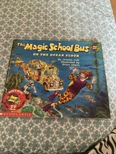 Magic School Bus on the Ocean Floor by Joanna Cole (1994, Trade Paperback)