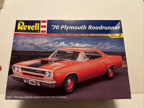 1970 Plymouth Roadrunner Built Plastic Model By Revell 1:24 Scale 2000 - Picture 13 of 15