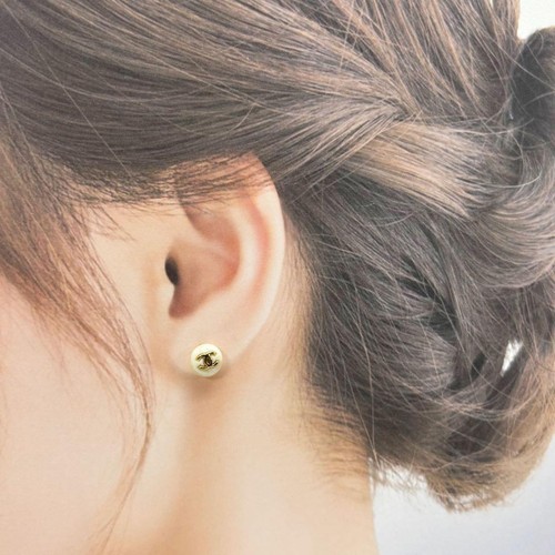 CHANEL COCO Mark Mini Round Earring White Gold USED - Picture 6 of 6