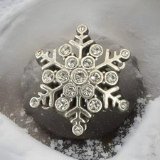 Brighton Bead SNOWFLAKE GLITZ  Double List $22 NWOT