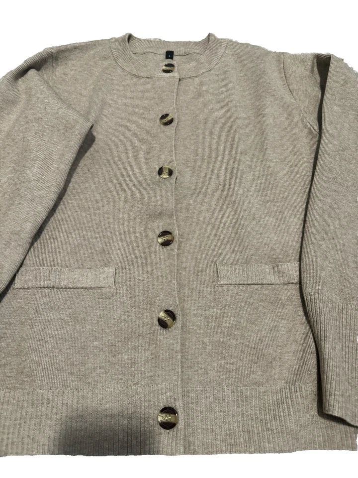 Cárdigan Botón Ultra Suave Taupe Grande Nuevo Foto 4 de 4