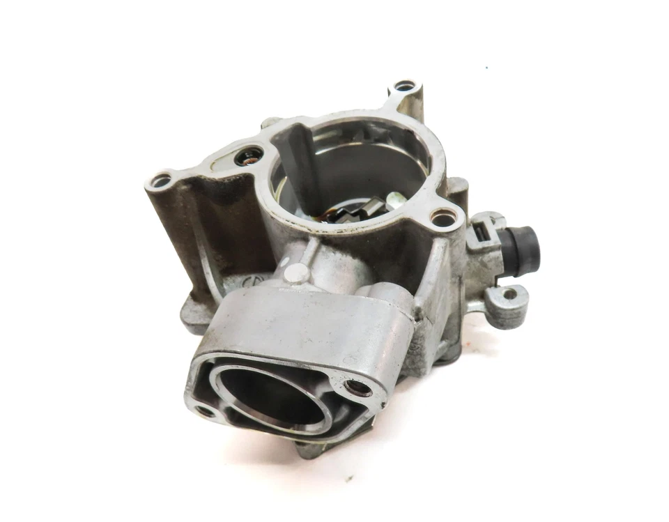 2015-2017 AUDI A3 S3 (8V) 1.8T 2.0T TURBO MOTOR ENGINE BRAKE VACUUM PUMP - Image 2 of 4