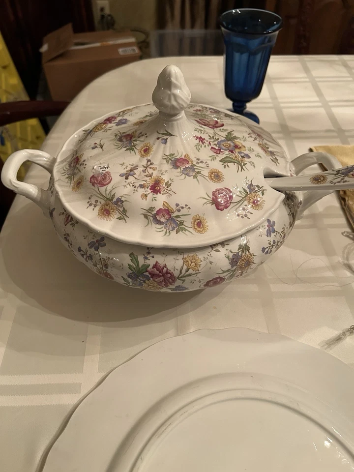 Serving Bowl With Spoon And Platter - Image 3 of 4