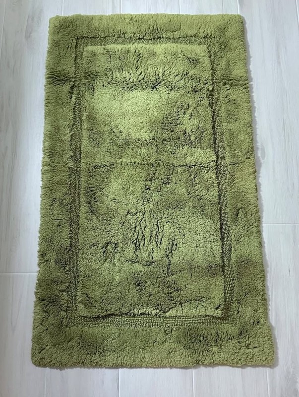 Frontgate Resort  30” x 50” Meadow Green Bathroom Rug EUC