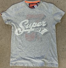 T-Shirt / Superdry / Herren / Gr. S / grau