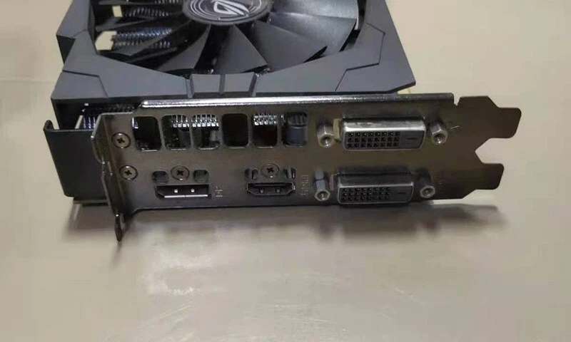 ASUS ROG STRIX RX580 8G GAMING OC 2048SP GDDR5 Card Graphics Video Card DVI HDMI - Image 4 of 4