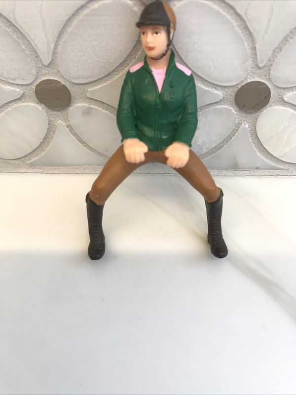 Schleich English Riding School Girl Green/pink Jacket 42389