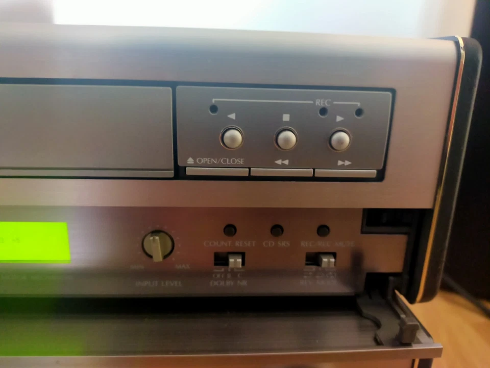 DENON UDRA 70 HI FI SYSTEM TUNER AMPLIFIER - TAPE DECK - REMOTE - SPEAKERS - Image 4 of 4