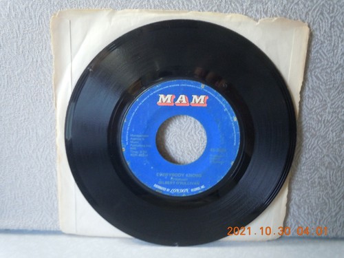 O'SULLIVAN,GILBERT 7" vinyl...OUT OF THE QUESTION/EVERYBODY...MAM...VG...'73 - Imagen 2 de 2