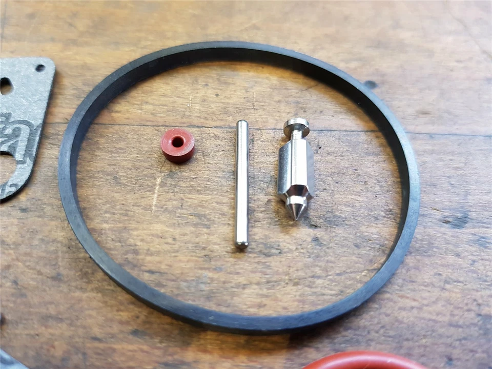 original Briggs & Stratton Dichtungssatz für Vergaser Reparatursatz 796612 - Bild 2 von 4