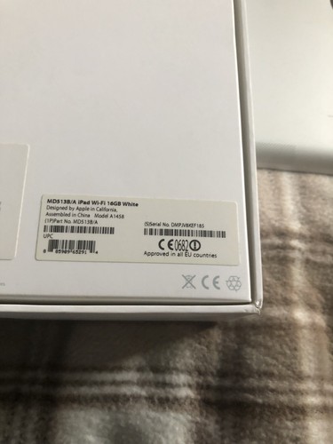 apple ipad Wi-Fi 16GB white - Picture 10 of 17