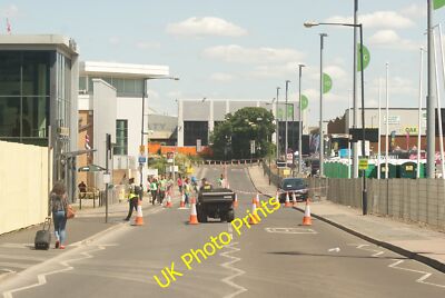 Foto 12x8 Blick entlang des Ingenieursweges vom Olympischen Weg #4 Wembley Blick e c2015