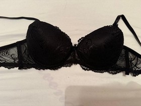 black lace bra