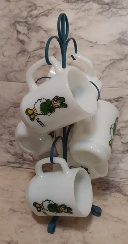 6 Vntg DISNEY Milk Glass Coffee Cups DAISY DUCK Pepsi Set on Stand