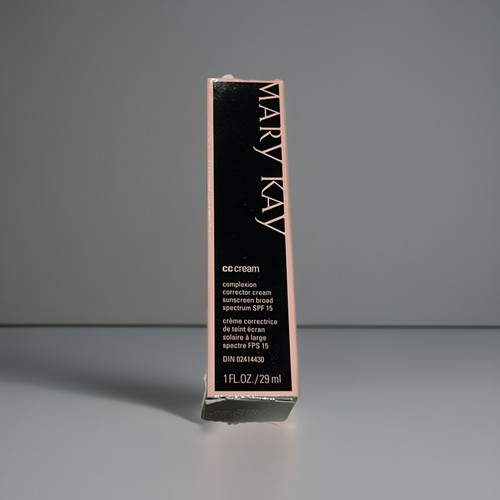 Mary Kay CC Cream Sunscreen SPF 15 Shade-very Deep - Picture 2 of 2
