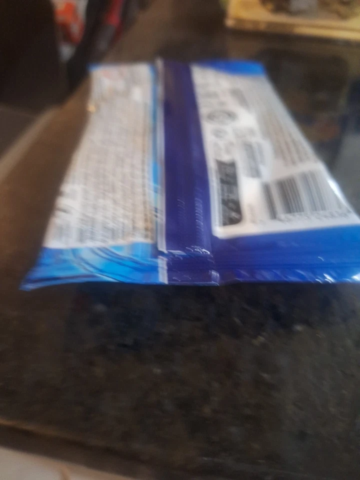 Aston Martin Valhalla 2025 Hot Wheels Mystery Models Serie 3 #2 nuevo sellado  Foto 3 de 4